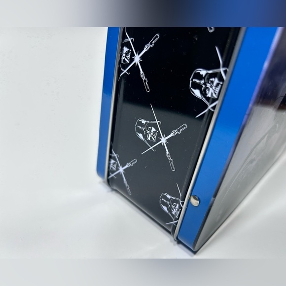 FREE w/ Purchase-Star Wars x Darth Vader - Metal Case / Container / Lunch Box 🧳✨ - Picture 12 of 15